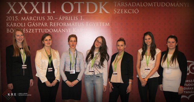 OTDK fal előtt készült képek